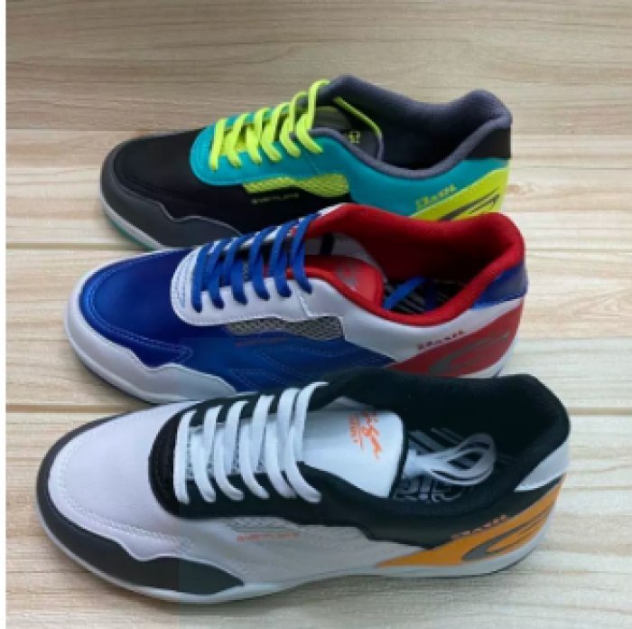 GIGA FG 420 รองเท้าฟุตซอล (37-44) สีขาว/ดำ/น้ำเงิน