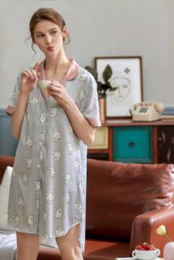 badgeRIKA ชุดนอน น่ารัก ๆ Sleepwearชุดนอน ผ้า ซาติน Silk เสื้อผ้า แฟชั่น เนื้อผ้านุ่มมาก เนียนนุ่ม ผิวสัมผ้สนุ่มมาก ( ทรงกระโปรง แขนยาว) EN5008 AA3028 AA3029