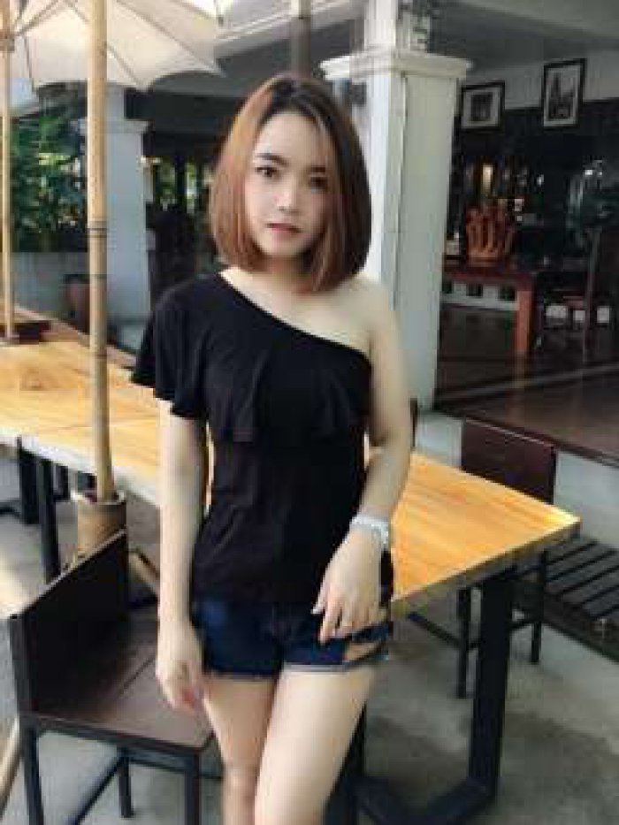 เสื้อยืดเรย่อน แขนสั้นแขนเดียวระบาย ผ้านิ่มใส่สบาย ขนาดฟรีไซส์