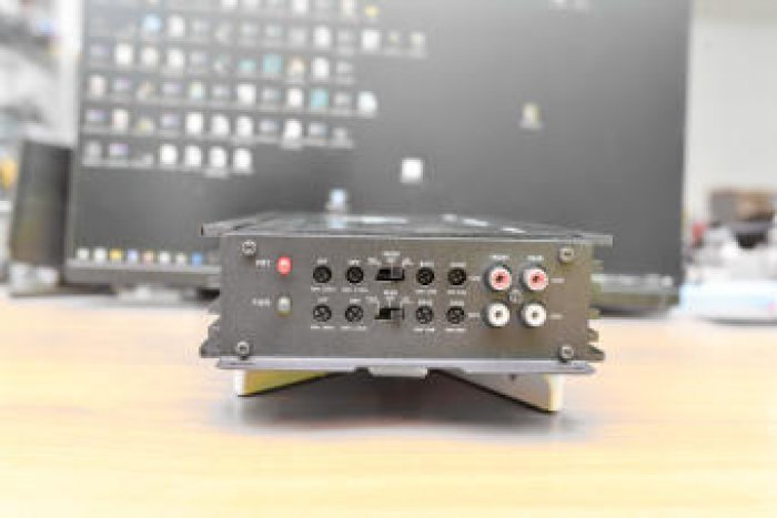 Power Amplifier เพาเวอร์แอมป์ Class D Platinium 160.4 1500w 4 Channel เครื่องเสียงรถยนต์