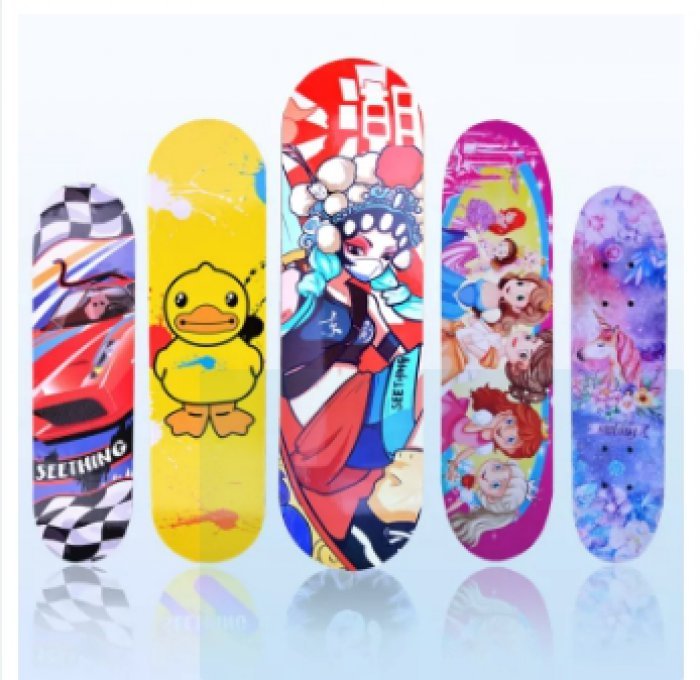 สเก็ตบอร์ดเด็ก สเก็ตบอร์ดสำหรับเด็กSkateboard สเก็ตบอร์ดมือใหม่ ดับเบิ้ลร็อกเกอร์ เมเปิ้ลบอร์ด สเก็ตบอร์ด 4ล้อ