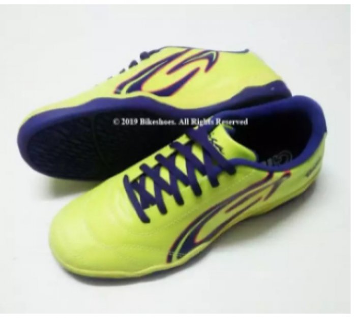 รองเท้าผ้าใบฟุตซอล ยี่ห้อ Giga Futsal รุ่น FG408 สีเขียว ส่งเร็วมาก...