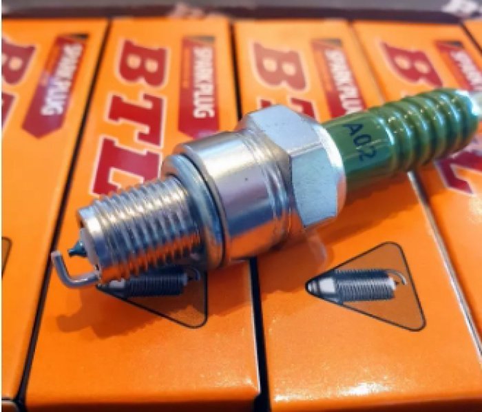 BTL A02 HONDA 1 เขี้ยว เกลียวสั้น(1หัว) เทียบ NGK C6HSA,C7HSA,CR6SHA รถมอเตอร์ไซค์ GT125/ FILANO/ Dream /Wave110 /Nice /Hayate /Cheer /Kaze /Spark Nano/ Spark115 /Fino /Mio /Fresh /Nouvo Tiger/GD110/ 