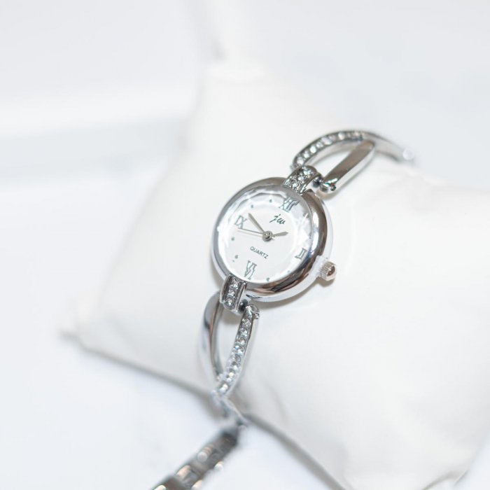 เบรสเลสวอช <3 นาฬิกาสร้อยข้อมือ JW-3509 ของแท้ 100% นาฬิกา นาฬิกาข้อมือผู้หญิง เจดับบลิว พร้อมส่ง