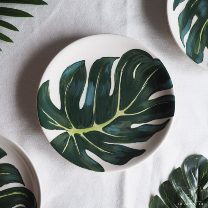 Monstera Leaf Plate จานเซรามิค 8นิ้ว เนื้อดี จานข้าว จานขนม เซรามิค จานใส่อาหาร จานเข้าไมโครเวฟได้ สไตล์มินิมอล พร้อมส่ง