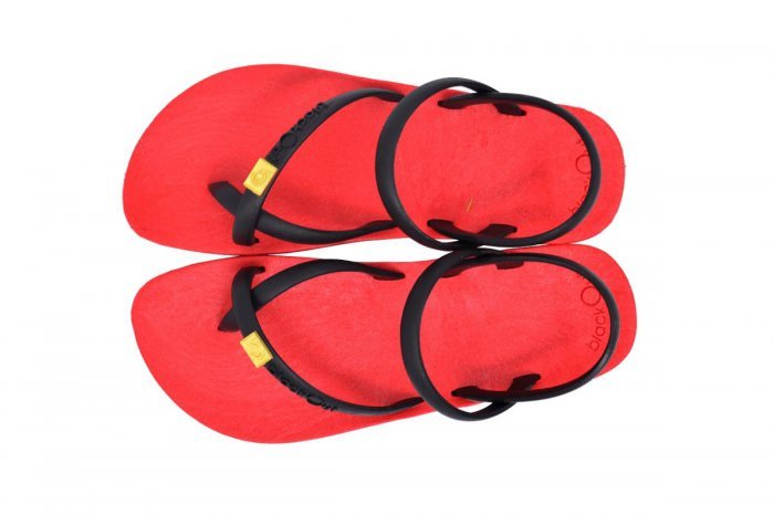 BlackOut ToeloopSlingback รองเท้าแตะ คีบโป้งรัดส้น พื้นแดง