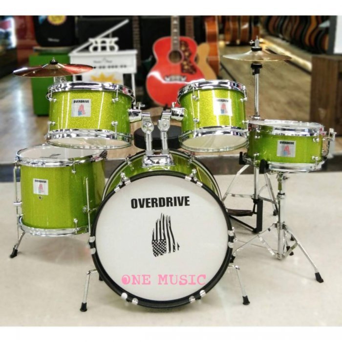 กลองชุด ยี่ห้อ Overdrive สีเขียว ขนาดเล็ก(เหมาะสำหรับเด็ก)