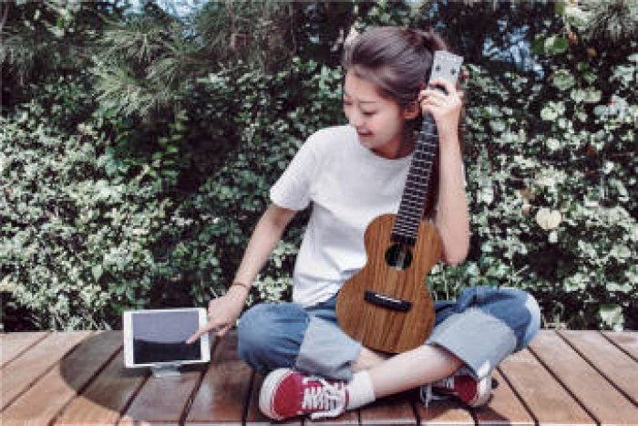 ไม้มะฮอกกานี Enya U1K 23 อูคูเลเล่ UKULELE Concert 23นิ้ว **แถมฟรีกระเป๋า